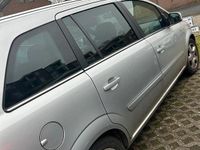 Gebraucht Opel Zafira 2011 Silber Van / Kleinbus
