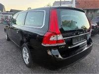 Gebraucht Volvo V70 Kinetic 120 PS (88 kW) 2016 Black solid (stone) / solid (metallic) Kombi