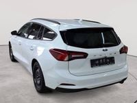 Gebraucht Ford Focus Cool & Connect 120 PS (88 kW) 2023 Frozen white Kombi