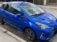 gebraucht Toyota Yaris Hybrid Y20 Club,Carplay, blau met.,privat