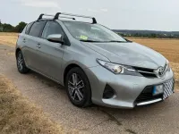Gebraucht Toyota Auris 90 PS (66 kW) 2012 Grau Kleinwagen
