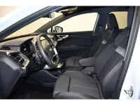 Gebraucht Audi e-tron Ambiente 210 kW (286 PS) 2025 Gletscherweiß metallic (metallic) SUV