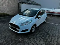 Gebraucht Ford Fiesta 95 PS (69 kW) 2016 Weiß Kleinwagen