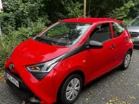 Gebraucht Toyota Aygo 72 PS (52 kW) 2020 Rot Kleinwagen