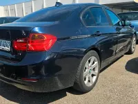 Gebraucht BMW 318 143 PS (105 kW) 2012 Blau Limousine