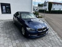 Gebraucht BMW 325 Sport Line 218 PS (160 kW) 2012 Blau Coupé