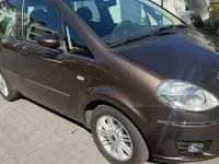Gebraucht Lancia Musa 89 PS (65 kW) 2008 Braun Van / Kleinbus
