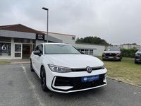 Gebraucht VW Passat R-line 193 PS (141 kW) 2024 Pure white Kombi