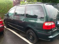 Gebraucht Ford Galaxy Ghia 140 PS (102 kW) 2004 Grün Van / Kleinbus