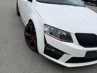 Gebraucht Skoda Octavia RS 184 PS (135 kW) 2016 Weiß Kleinwagen