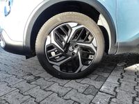 Gebraucht Citroën C4 Shine 131 PS (96 kW) 2023 Gruen Limousine