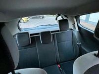 Gebraucht Renault Clio II 75 PS (55 kW) 2009 Silber Kleinwagen