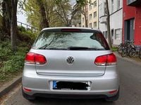 Gebraucht VW Golf VI 102 PS (75 kW) 2009 Silber Kleinwagen