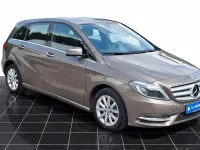 Gebraucht Mercedes B200 156 PS (114 kW) 2012 Gold Kleinwagen