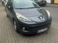 Gebraucht Peugeot 207 75 PS (55 kW) 2012 Grau Kleinwagen