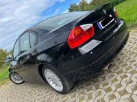 gebraucht BMW 318 i Lim. (E90) guter Zustand Tüv Neu