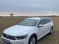 Gebraucht VW Passat Comfortline 150 PS (110 kW) 2019 Weiß Kombi
