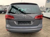 Gebraucht VW Sharan Comfortline 150 PS (110 kW) 2020 Grau Van / Kleinbus
