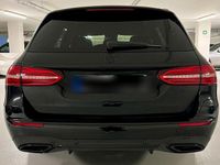 Gebraucht Mercedes E300 AMG 320 PS (235 kW) 2021 Schwarz Kombi