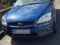 Second-hand Ford Focus 101 CP (74 kW) 2007 Albastru Hatchback