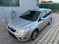 Gebraucht Ford Focus 109 PS (80 kW) 2011 Silber Kombi
