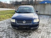 Gebraucht VW Passat Comfortline 102 PS (75 kW) 2001 Blau Kombi