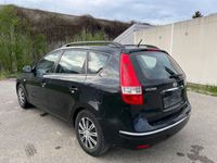 gebraucht Hyundai i30 CW 1.6 CRDi 66 kW Classic KLIMA