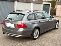 Gebraucht BMW 330 Comfort Edition 245 PS (180 kW) 2008 Grau Kombi