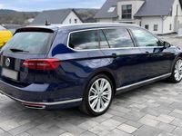 Gebraucht VW Passat Highline 239 PS (175 kW) 2016 Blau Kombi