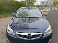 Gebraucht Opel Astra Cosmo 140 PS (102 kW) 2010 Blau Limousine