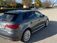 Gebraucht Audi e-tron Ambition 204 PS (150 kW) 2015 Grau SUV