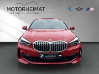 Gebraucht BMW 116 M Sport 109 PS (80 kW) 2023 Melbourne rot metallic Kleinwagen