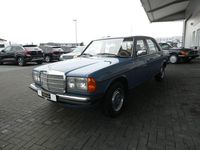 Gebraucht Mercedes 200 60 PS (44 kW) 1983 Blau Limousine
