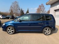 Gebraucht VW Touran Highline 140 PS (102 kW) 2010 Blau Van / Kleinbus