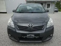 Gebraucht Toyota Verso Edition 147 PS (108 kW) 2010 Grau Van / Kleinbus