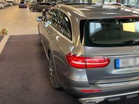 Gebraucht Mercedes E220 All-Terrain 194 PS (142 kW) 2019 Grau Kombi