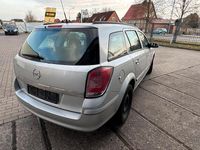 Gebraucht Opel Astra 80 PS (58 kW) 2005 Silber Kombi