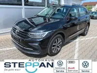 Gebraucht VW Tiguan Life 150 PS (110 kW) 2022 Schwarz SUV
