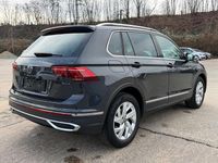 Gebraucht VW Tiguan Elegance 190 PS (139 kW) 2022 Uranograu SUV