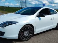 Gebraucht Renault Laguna III 173 PS (127 kW) 2012 Weiß Coupé