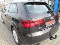 Gebraucht Audi A3 Attraction 122 PS (89 kW) 2013 Braun Limousine