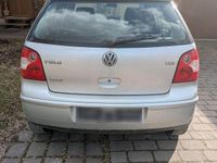 Second-hand VW Polo 75 CP (55 kW) 2004 Argintiu Hatchback