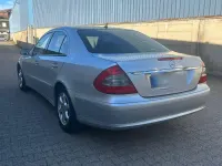 Gebraucht Mercedes E220 170 PS (125 kW) 2007 Silber Limousine
