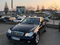 Gebraucht Mercedes C200 122 PS (89 kW) 2006 Blau Limousine