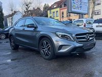 Gebraucht Mercedes GLA200 136 PS (100 kW) 2017 Grau SUV