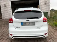 Gebraucht Ford Focus ST-Line 125 PS (91 kW) 2018 Weiß Limousine