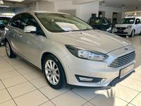 Gebraucht Ford Focus Titanium 125 PS (91 kW) 2018 Silber Limousine