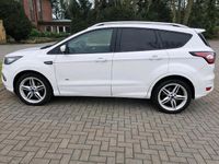 Gebraucht Ford Kuga ST 179 PS (131 kW) 2017 Weiß SUV