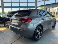 Gebraucht Mercedes A200 Avantgarde 163 PS (119 kW) 2018 Mountaingrau  met. Kleinwagen