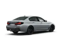 Gebraucht BMW 545e M Sport 394 PS (289 kW) 2021 Blau Limousine